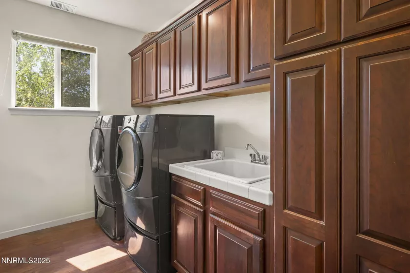 174 Shady Grove, Dayton, Nevada 89403, 5 Bedrooms Bedrooms, ,3 BathroomsBathrooms,Residential,Residential,Shady Grove,250053432