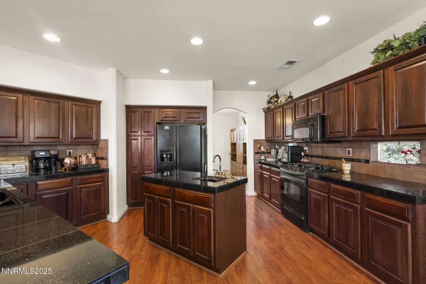 174 Shady Grove, Dayton, Nevada 89403, 5 Bedrooms Bedrooms, ,3 BathroomsBathrooms,Residential,Residential,Shady Grove,250053432