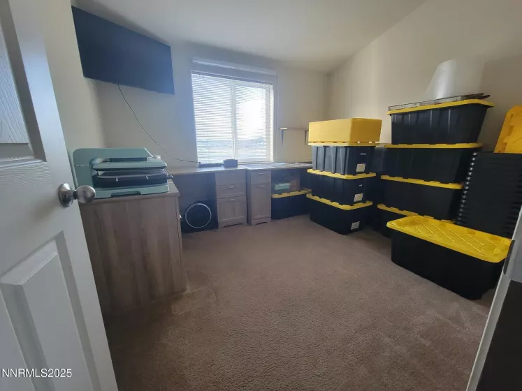 2905 9th St, Silver Springs, Nevada 89429, 3 Bedrooms Bedrooms, ,2 BathroomsBathrooms,Residential,Residential,9th St,250053439