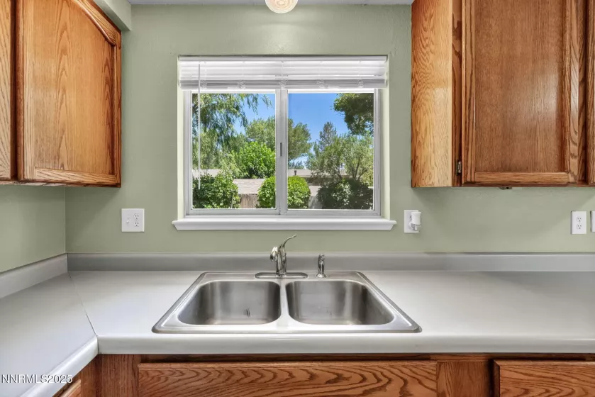 306 Helen, Yerington, Nevada 89447, 3 Bedrooms Bedrooms, ,2 BathroomsBathrooms,Residential,Residential,Helen,250053443