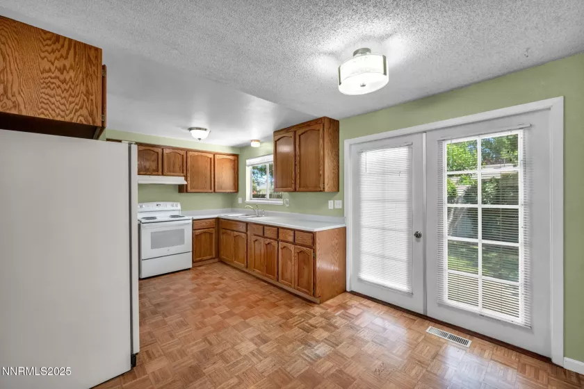 306 Helen, Yerington, Nevada 89447, 3 Bedrooms Bedrooms, ,2 BathroomsBathrooms,Residential,Residential,Helen,250053443
