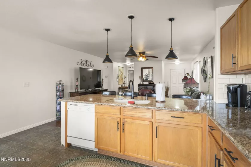 7751 Mariner Cove, Reno, Nevada 89506, 3 Bedrooms Bedrooms, ,2 BathroomsBathrooms,Residential,Residential,Mariner Cove,250053444