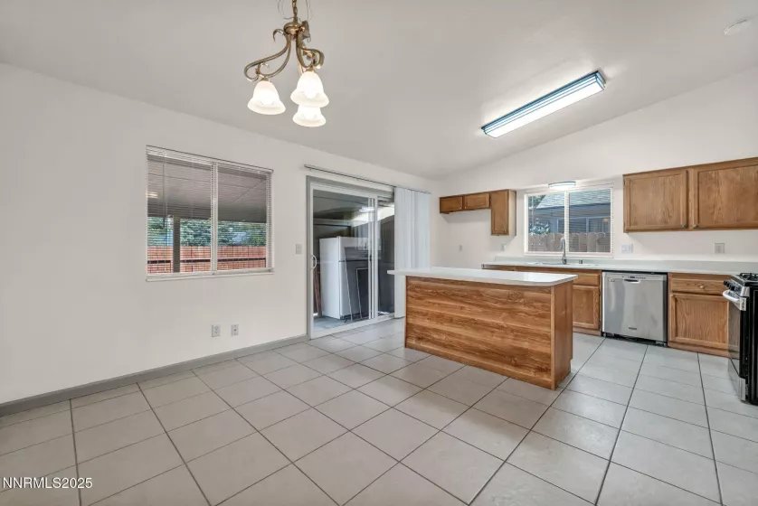 2660 Pinebrook, Carson City, Nevada 89701, 3 Bedrooms Bedrooms, ,2 BathroomsBathrooms,Residential,Residential,Pinebrook,250053447