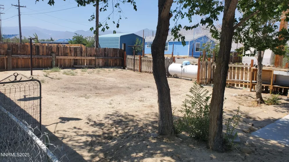 925 Arb, Hawthorne, Nevada 89415, 2 Bedrooms Bedrooms, ,1 BathroomBathrooms,Residential,Residential,Arb,250053454