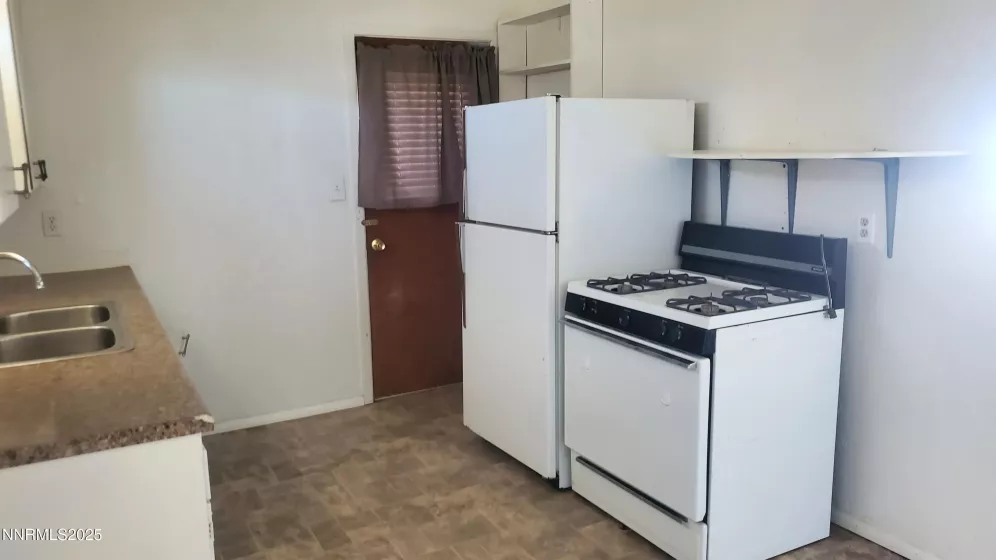 925 Arb, Hawthorne, Nevada 89415, 2 Bedrooms Bedrooms, ,1 BathroomBathrooms,Residential,Residential,Arb,250053454