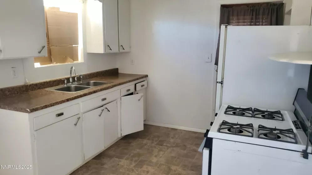 925 Arb, Hawthorne, Nevada 89415, 2 Bedrooms Bedrooms, ,1 BathroomBathrooms,Residential,Residential,Arb,250053454