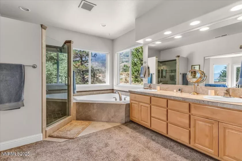 1272 Kingsbury Grade, Gardnerville, Nevada 89460, 3 Bedrooms Bedrooms, ,3 BathroomsBathrooms,Residential,Residential,Kingsbury Grade,250053455