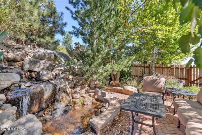 1272 Kingsbury Grade, Gardnerville, Nevada 89460, 3 Bedrooms Bedrooms, ,3 BathroomsBathrooms,Residential,Residential,Kingsbury Grade,250053455