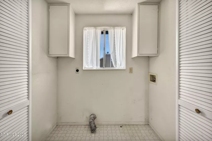 1717 Damon, Carson City, Nevada 89701, 4 Bedrooms Bedrooms, ,3 BathroomsBathrooms,Residential,Residential,Damon,250053457