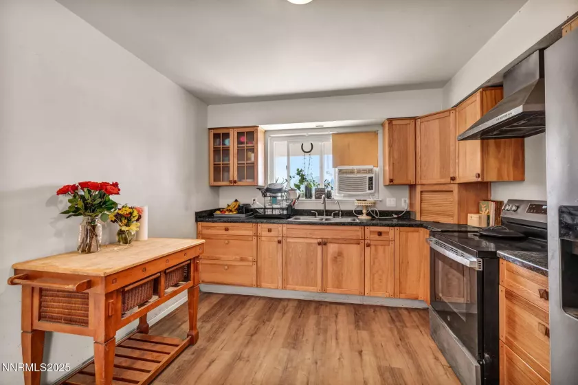 11595 Deodar, Reno, Nevada 89506, 3 Bedrooms Bedrooms, ,2 BathroomsBathrooms,Residential,Residential,Deodar,250053459