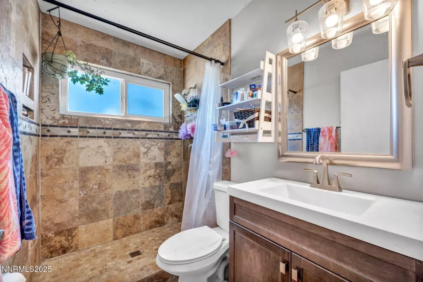 11595 Deodar, Reno, Nevada 89506, 3 Bedrooms Bedrooms, ,2 BathroomsBathrooms,Residential,Residential,Deodar,250053459