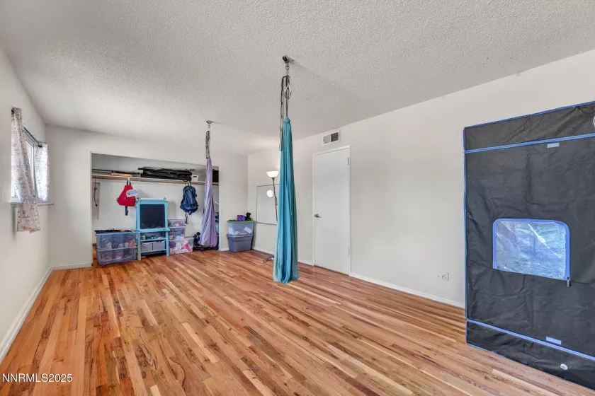 11595 Deodar, Reno, Nevada 89506, 3 Bedrooms Bedrooms, ,2 BathroomsBathrooms,Residential,Residential,Deodar,250053459