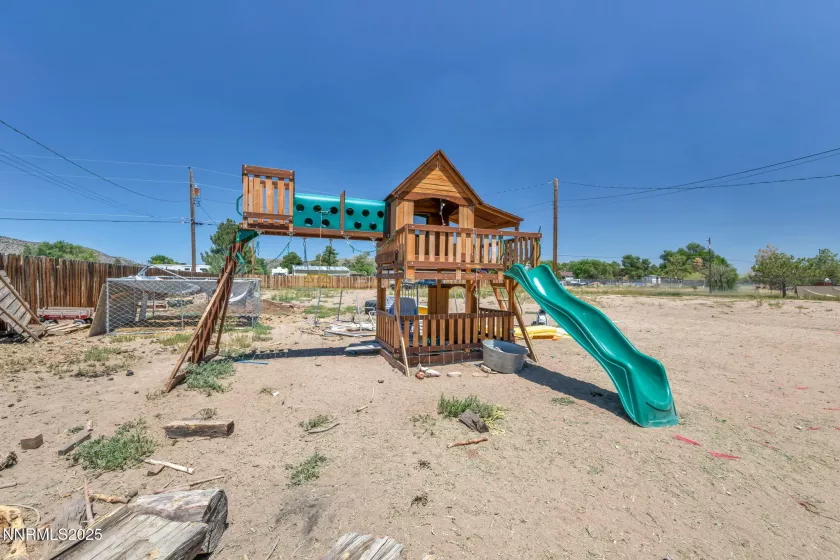 11595 Deodar, Reno, Nevada 89506, 3 Bedrooms Bedrooms, ,2 BathroomsBathrooms,Residential,Residential,Deodar,250053459