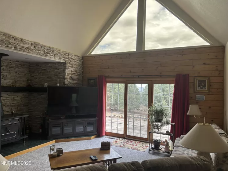 370 Panamint, Reno, Nevada 89521, 3 Bedrooms Bedrooms, ,3 BathroomsBathrooms,Residential,Residential,Panamint,250053461