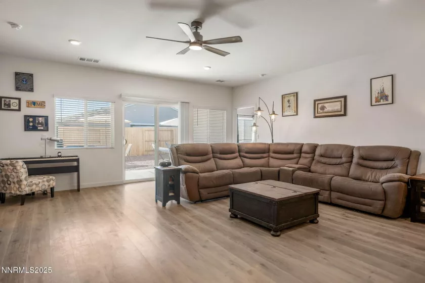273 Corral Dr, Dayton, Nevada 89403, 4 Bedrooms Bedrooms, ,3 BathroomsBathrooms,Residential,Residential,Corral Dr,250053462