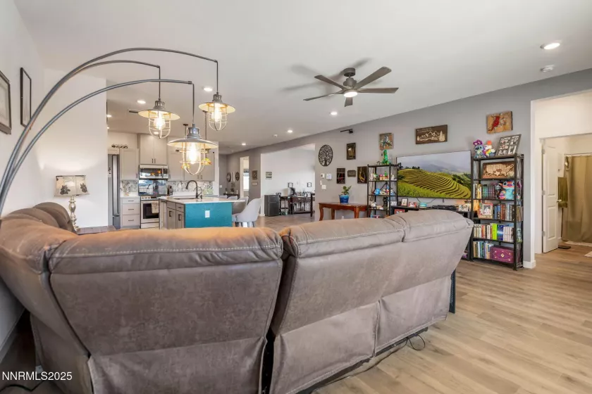 273 Corral Dr, Dayton, Nevada 89403, 4 Bedrooms Bedrooms, ,3 BathroomsBathrooms,Residential,Residential,Corral Dr,250053462