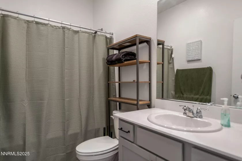 273 Corral Dr, Dayton, Nevada 89403, 4 Bedrooms Bedrooms, ,3 BathroomsBathrooms,Residential,Residential,Corral Dr,250053462