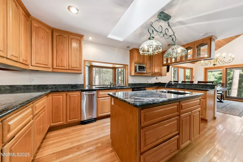 770 Golfers Pass, Incline Village, Nevada 89451, 5 Bedrooms Bedrooms, ,5 BathroomsBathrooms,Residential,Residential,Golfers Pass,250053494