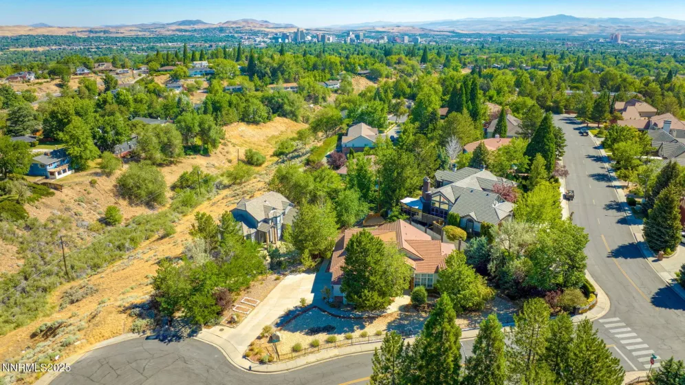 2699 Rodney, Reno, Nevada 89509, 3 Bedrooms Bedrooms, ,4 BathroomsBathrooms,Residential,Residential,Rodney,250053498