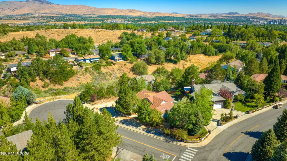 2699 Rodney, Reno, Nevada 89509, 3 Bedrooms Bedrooms, ,4 BathroomsBathrooms,Residential,Residential,Rodney,250053498