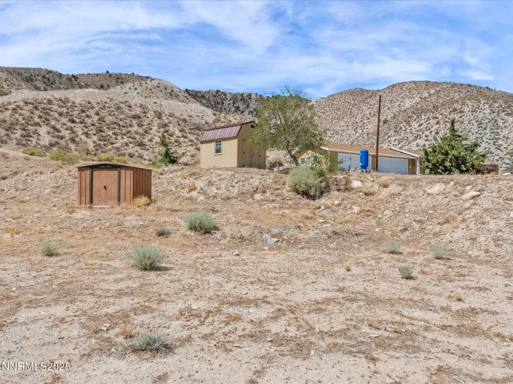1 Cory Canyon, Hawthorne, Nevada 89415, 3 Bedrooms Bedrooms, ,2 BathroomsBathrooms,Residential,Residential,Cory Canyon,250053504