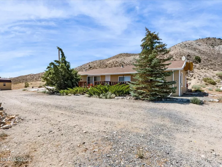 1 Cory Canyon, Hawthorne, Nevada 89415, 3 Bedrooms Bedrooms, ,2 BathroomsBathrooms,Residential,Residential,Cory Canyon,250053504