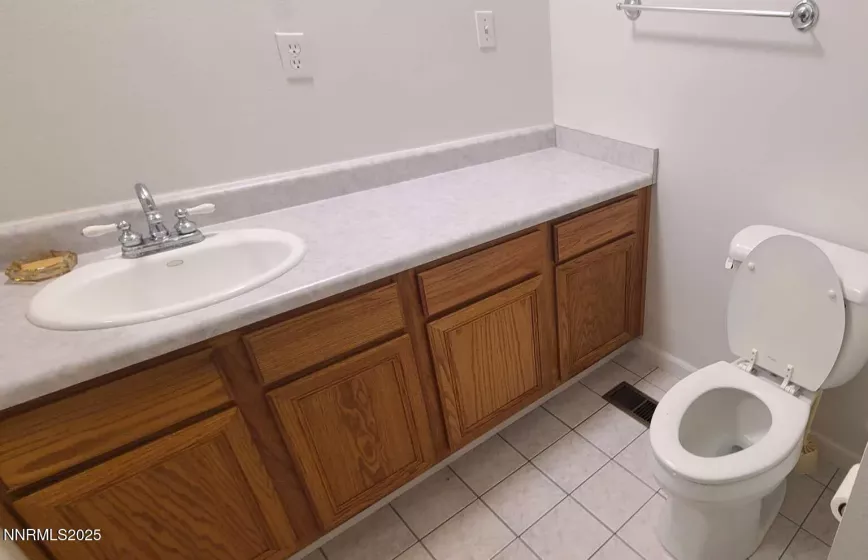 375 Curry, Fernley, Nevada 89408, 3 Bedrooms Bedrooms, ,3 BathroomsBathrooms,Residential,Residential,Curry,250053506