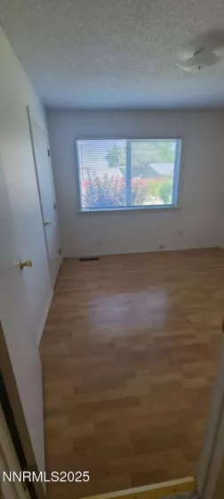 375 Curry, Fernley, Nevada 89408, 3 Bedrooms Bedrooms, ,3 BathroomsBathrooms,Residential,Residential,Curry,250053506