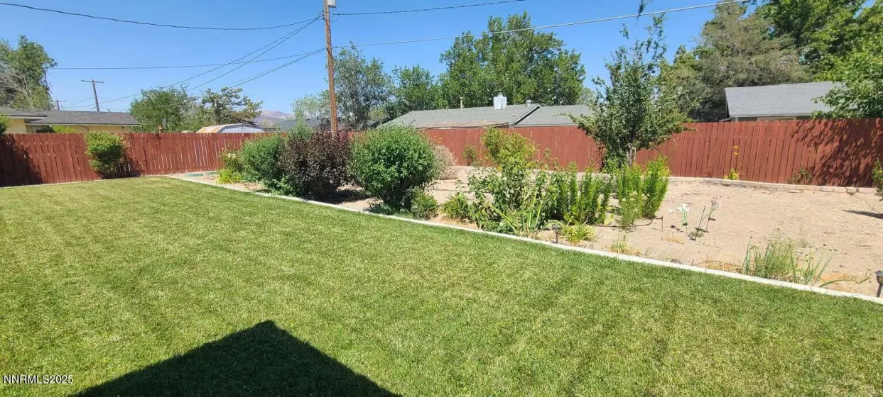 375 Curry, Fernley, Nevada 89408, 3 Bedrooms Bedrooms, ,3 BathroomsBathrooms,Residential,Residential,Curry,250053506
