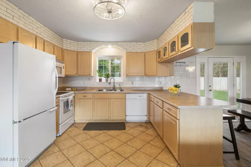 305 Sparrow, Washoe Valley, Nevada 89704, 3 Bedrooms Bedrooms, ,3 BathroomsBathrooms,Residential,Residential,Sparrow,250053464