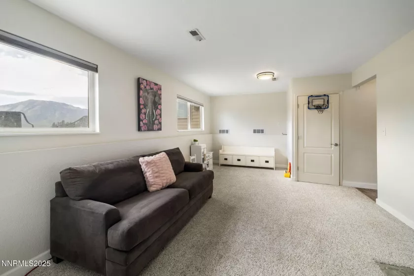 305 Sparrow, Washoe Valley, Nevada 89704, 3 Bedrooms Bedrooms, ,3 BathroomsBathrooms,Residential,Residential,Sparrow,250053464