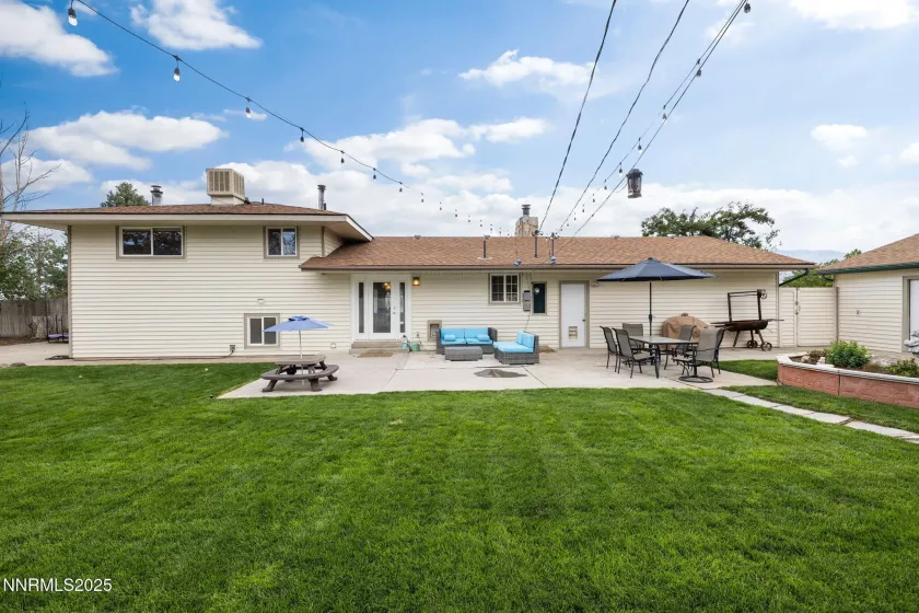 305 Sparrow, Washoe Valley, Nevada 89704, 3 Bedrooms Bedrooms, ,3 BathroomsBathrooms,Residential,Residential,Sparrow,250053464