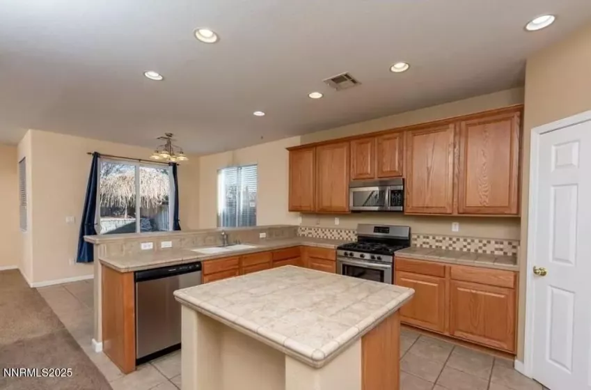 3736 Allegrini, Sparks, Nevada 89436, 5 Bedrooms Bedrooms, ,3 BathroomsBathrooms,Residential Lease,Manufactured,Allegrini,250053471