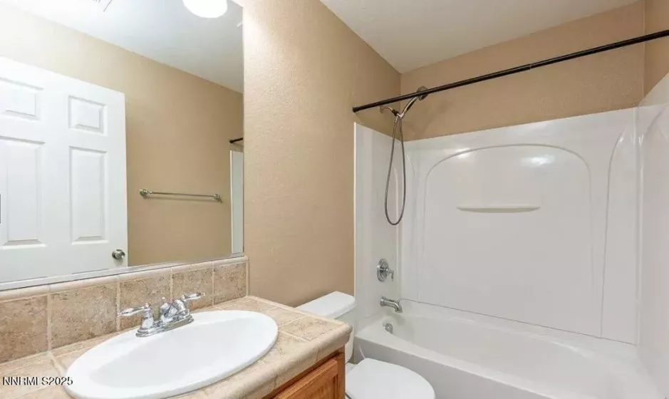 3736 Allegrini, Sparks, Nevada 89436, 5 Bedrooms Bedrooms, ,3 BathroomsBathrooms,Residential Lease,Manufactured,Allegrini,250053471