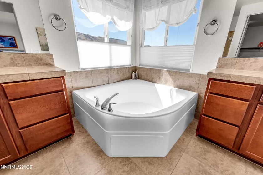2730 Foxhunter, Reno, Nevada 89521, 3 Bedrooms Bedrooms, ,3 BathroomsBathrooms,Residential,Residential,Foxhunter,250053479