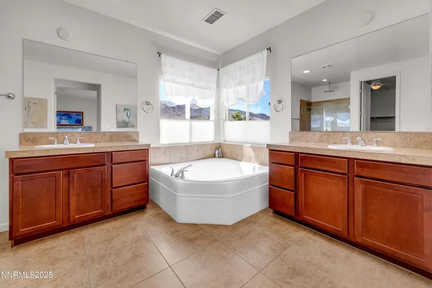 2730 Foxhunter, Reno, Nevada 89521, 3 Bedrooms Bedrooms, ,3 BathroomsBathrooms,Residential,Residential,Foxhunter,250053479