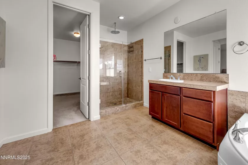 2730 Foxhunter, Reno, Nevada 89521, 3 Bedrooms Bedrooms, ,3 BathroomsBathrooms,Residential,Residential,Foxhunter,250053479