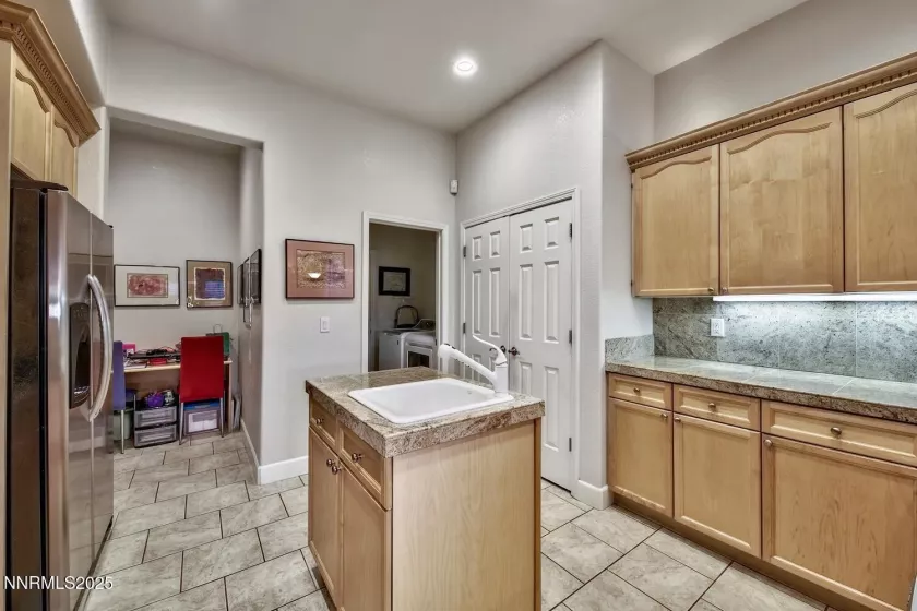 5710 White Sands, Reno, Nevada 89511, 4 Bedrooms Bedrooms, ,3 BathroomsBathrooms,Residential,Residential,White Sands,250053480