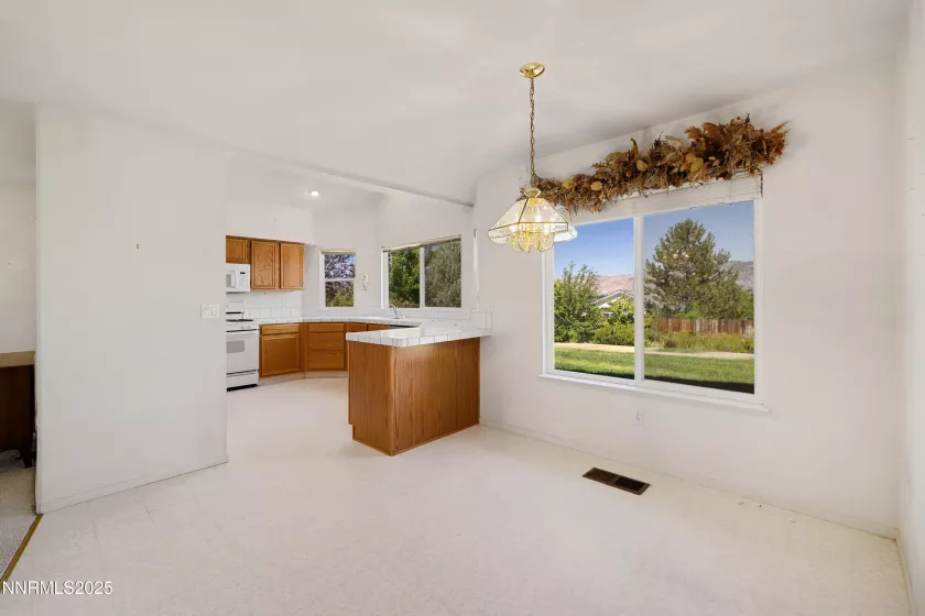 14330 Ghost Rider, Reno, Nevada 89511, 4 Bedrooms Bedrooms, ,3 BathroomsBathrooms,Residential,Residential,Ghost Rider,250053484