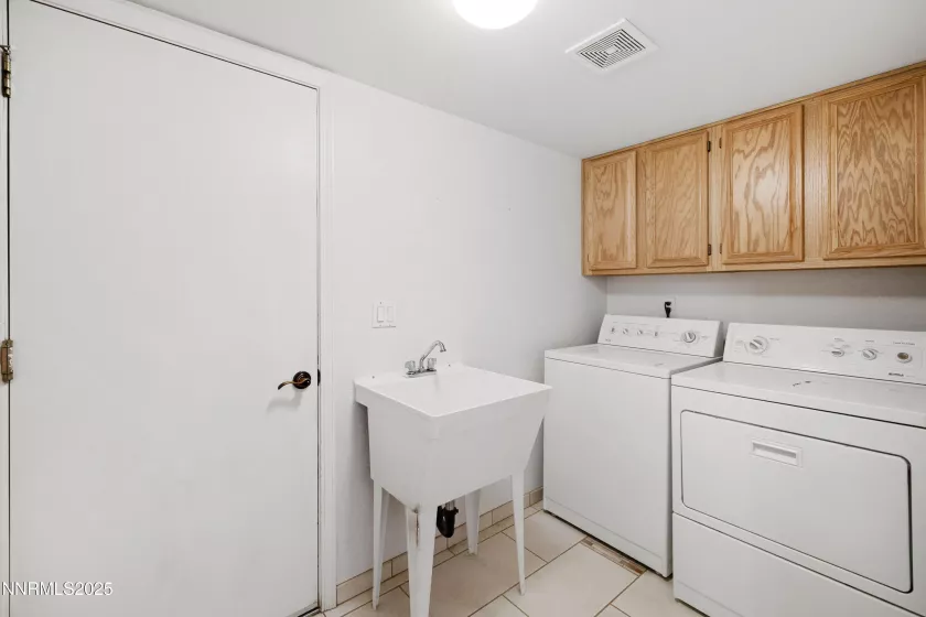 14330 Ghost Rider, Reno, Nevada 89511, 4 Bedrooms Bedrooms, ,3 BathroomsBathrooms,Residential,Residential,Ghost Rider,250053484