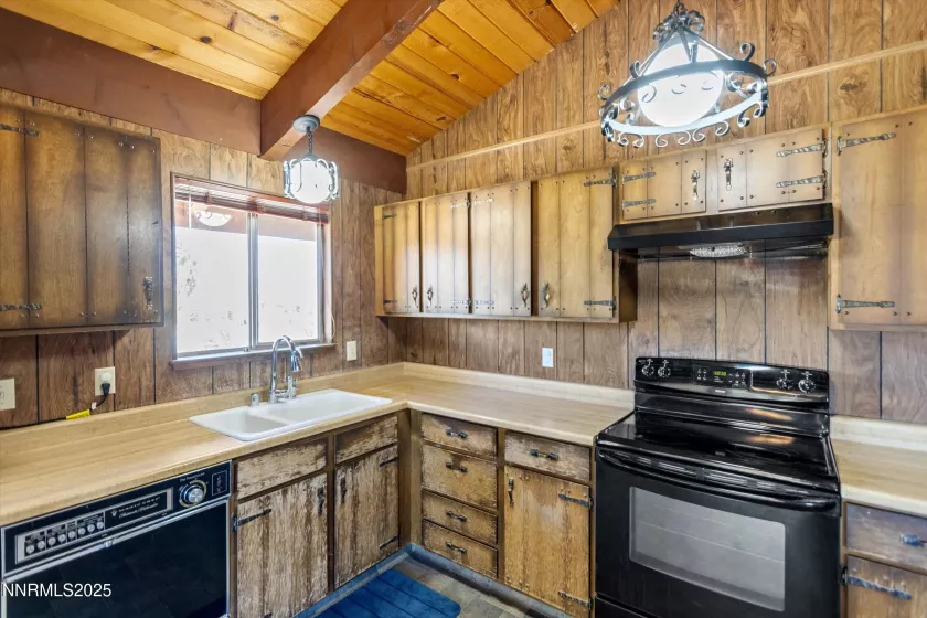 2181 Mel, Gardnerville, Nevada 89410, 3 Bedrooms Bedrooms, ,2 BathroomsBathrooms,Residential,Residential,Mel,250053503