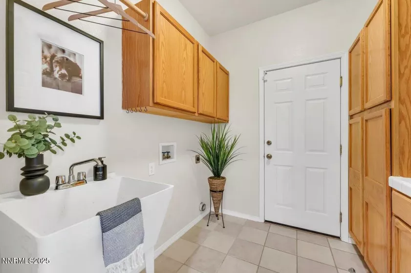 15115 Red Rock, Reno, Nevada 89508, 4 Bedrooms Bedrooms, ,3 BathroomsBathrooms,Residential,Residential,Red Rock,250053512