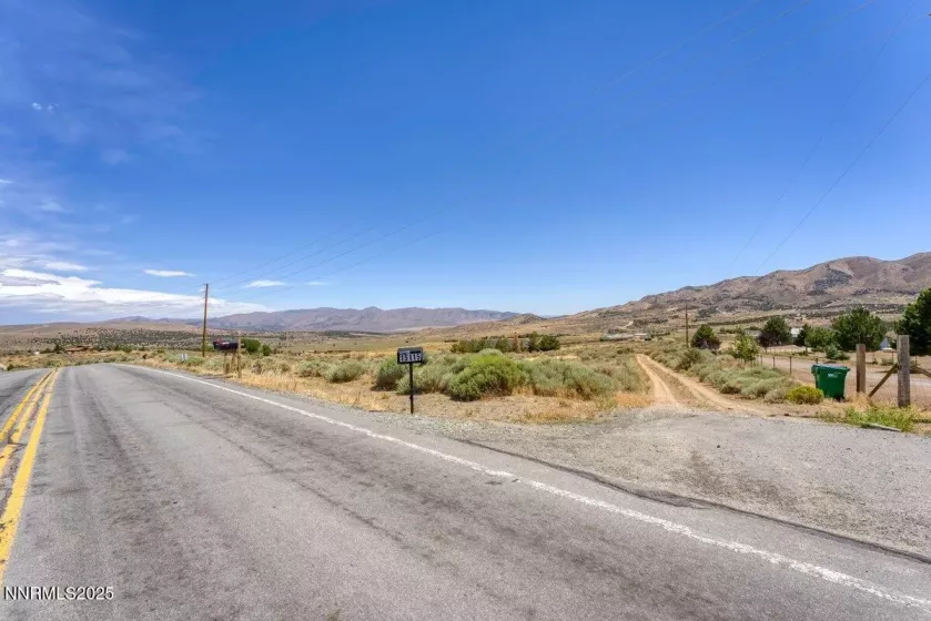 15115 Red Rock, Reno, Nevada 89508, 4 Bedrooms Bedrooms, ,3 BathroomsBathrooms,Residential,Residential,Red Rock,250053512