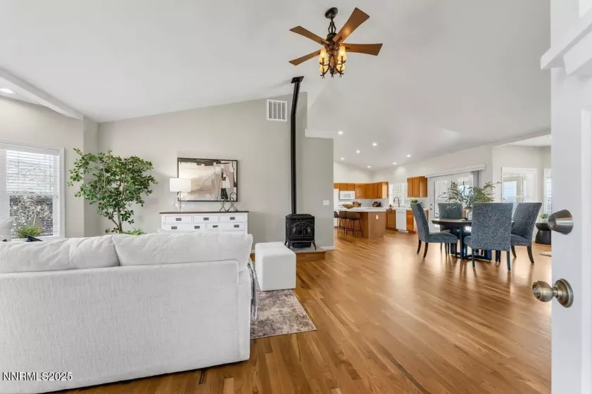 15115 Red Rock, Reno, Nevada 89508, 4 Bedrooms Bedrooms, ,3 BathroomsBathrooms,Residential,Residential,Red Rock,250053512