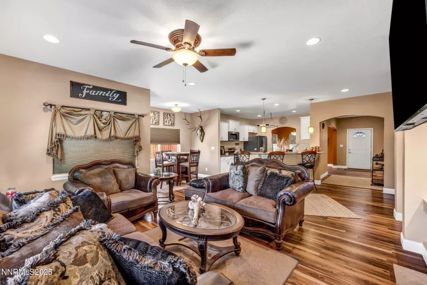 2976 Fork, Fernley, Nevada 89408, 3 Bedrooms Bedrooms, ,2 BathroomsBathrooms,Residential,Residential,Fork,250053515