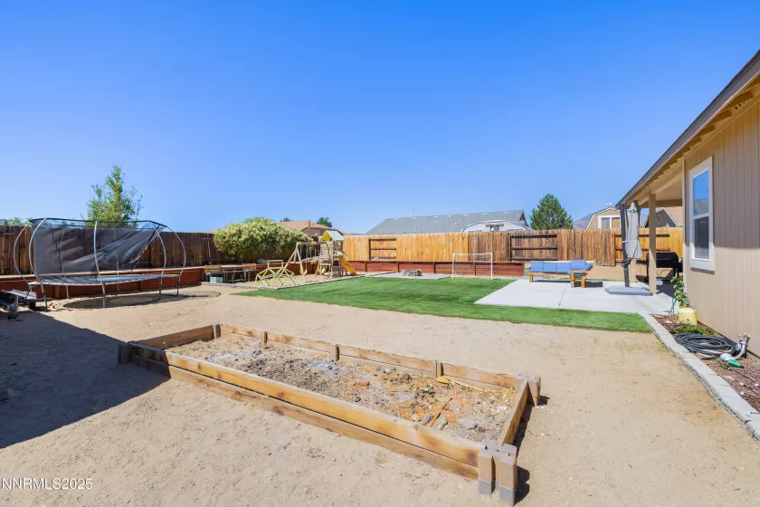 677 Teakwood, Dayton, Nevada 89403, 3 Bedrooms Bedrooms, ,2 BathroomsBathrooms,Residential,Residential,Teakwood,250053518