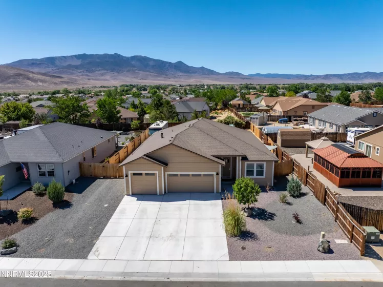 677 Teakwood, Dayton, Nevada 89403, 3 Bedrooms Bedrooms, ,2 BathroomsBathrooms,Residential,Residential,Teakwood,250053518