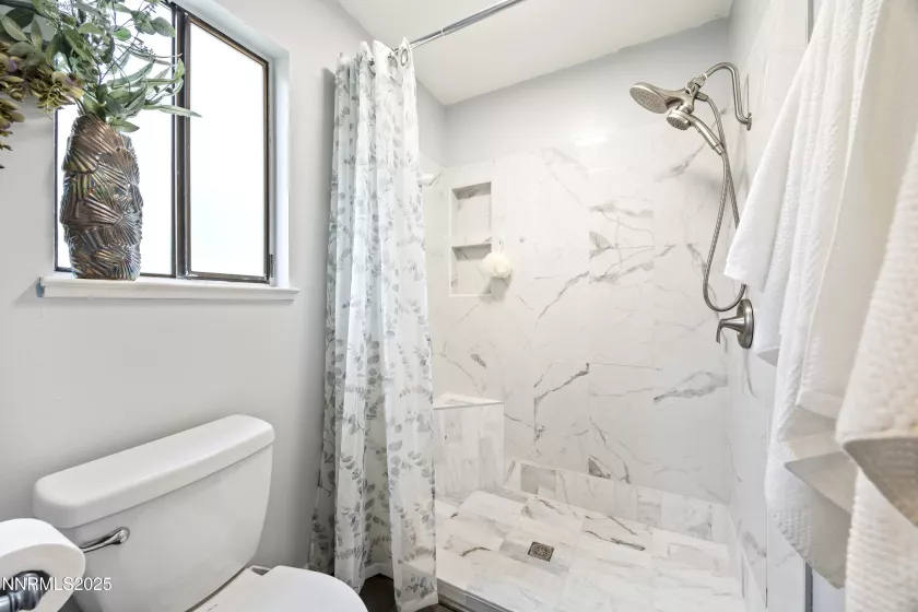 Primart bathroom