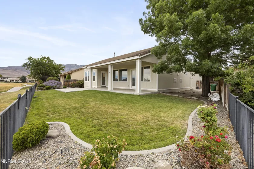 414 La Costa, Dayton, Nevada 89403, 3 Bedrooms Bedrooms, ,2 BathroomsBathrooms,Residential,Residential,La Costa,250053521