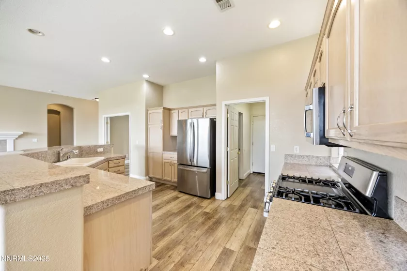 414 La Costa, Dayton, Nevada 89403, 3 Bedrooms Bedrooms, ,2 BathroomsBathrooms,Residential,Residential,La Costa,250053521